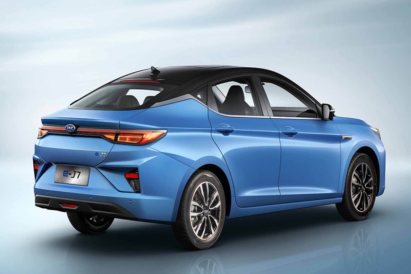 فروش اقساطی کرمان موتور