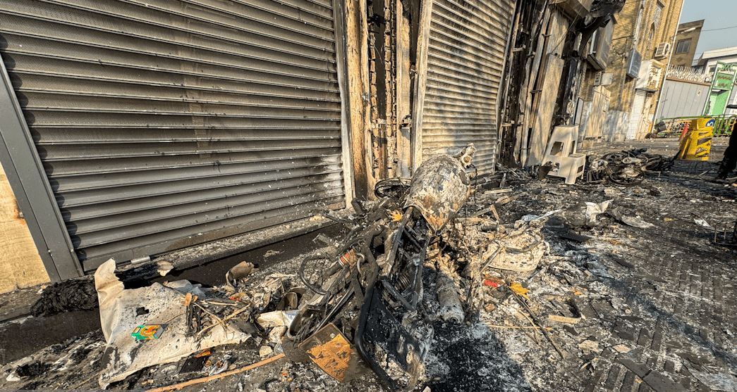 آتش‌زدن سفره مردم با اسم رمز اعتراضات معیشتی؛ چه کسی دنبال اختلال در تامین کالا اساسی‌ست؟