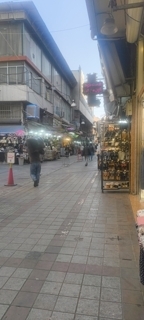 بازار لاله‌زار؛ فعالیت کامل اما رونق کمرنگ