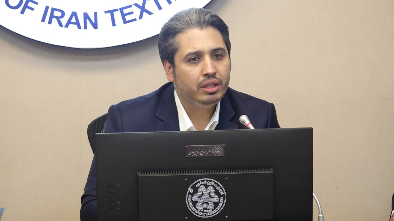 اتحاد تولیدکنندگان پوشاک و پارچه علیه قاچاق