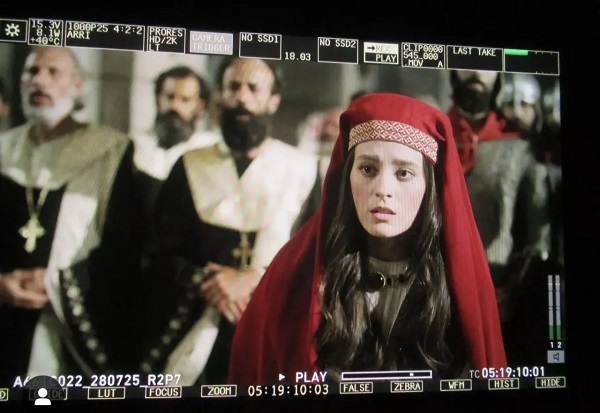 زنان خارجی و بی‌حجاب سریال سلمان فارسی + عکس