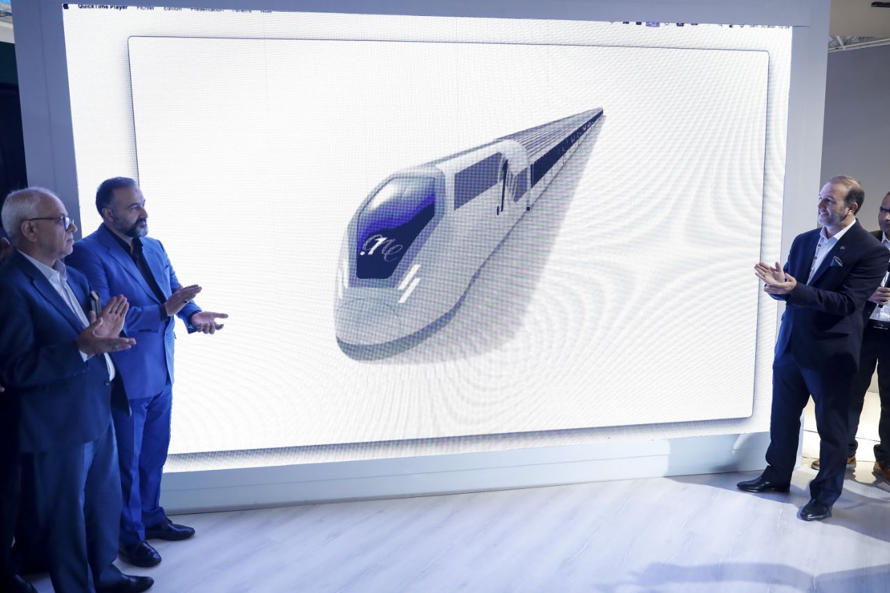 ناوگان ریلی کشور به قطار خودکشش دیزل‌الکتریک ملی مجهز می‌شود