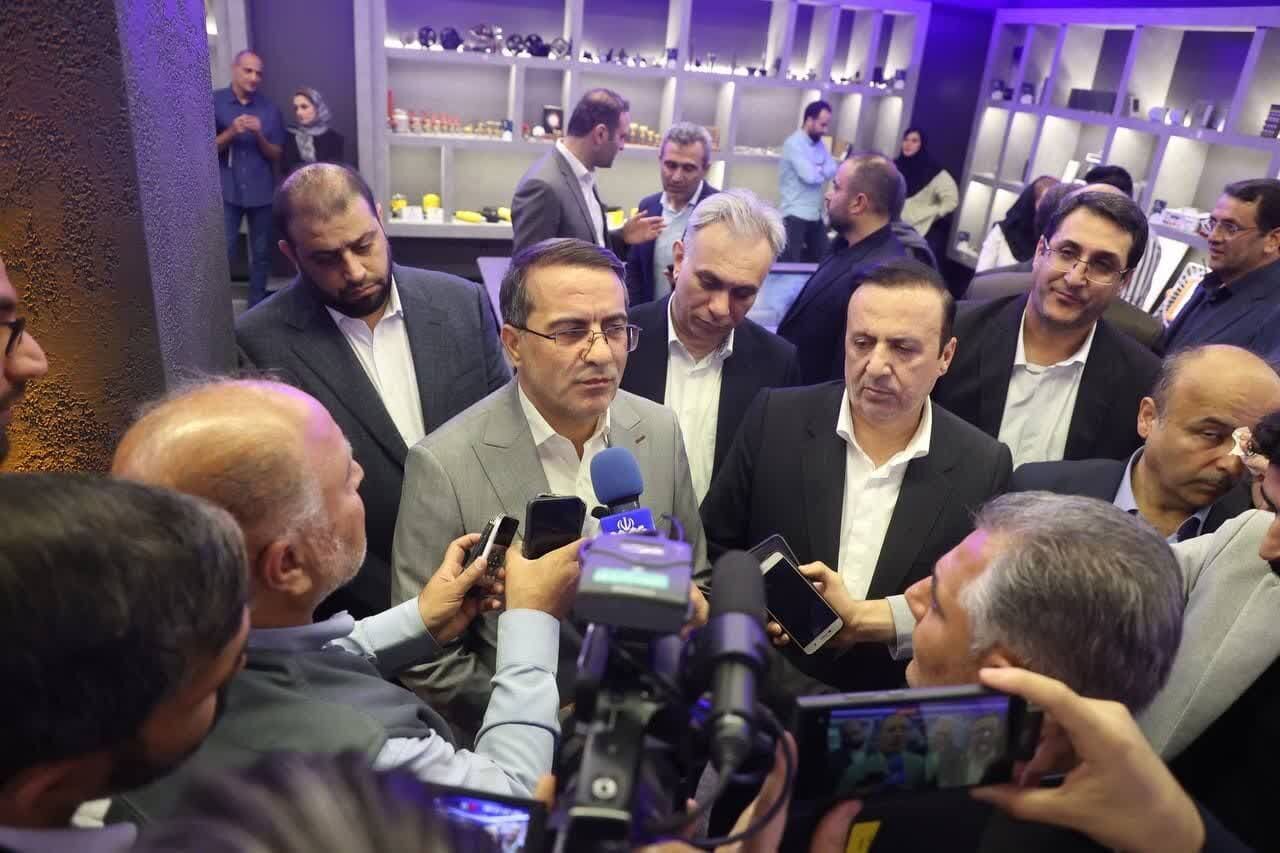 استخدام ۵۰۰ مدیر جوان