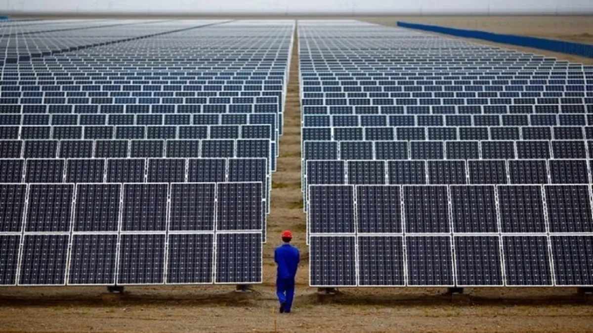 آغاز عملیات اجرایی نیروگاه خورشیدی ۲۴۰ مگاواتی مرند