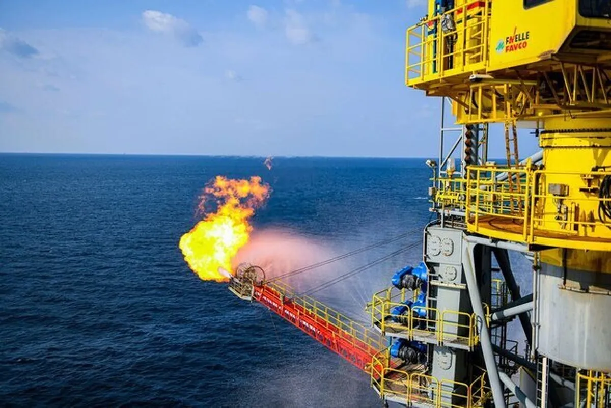 تولید روزانه فاز ۱۱ پارس جنوبی از مرز ۲۲ میلیون متر مکعب گاز عبور کرد