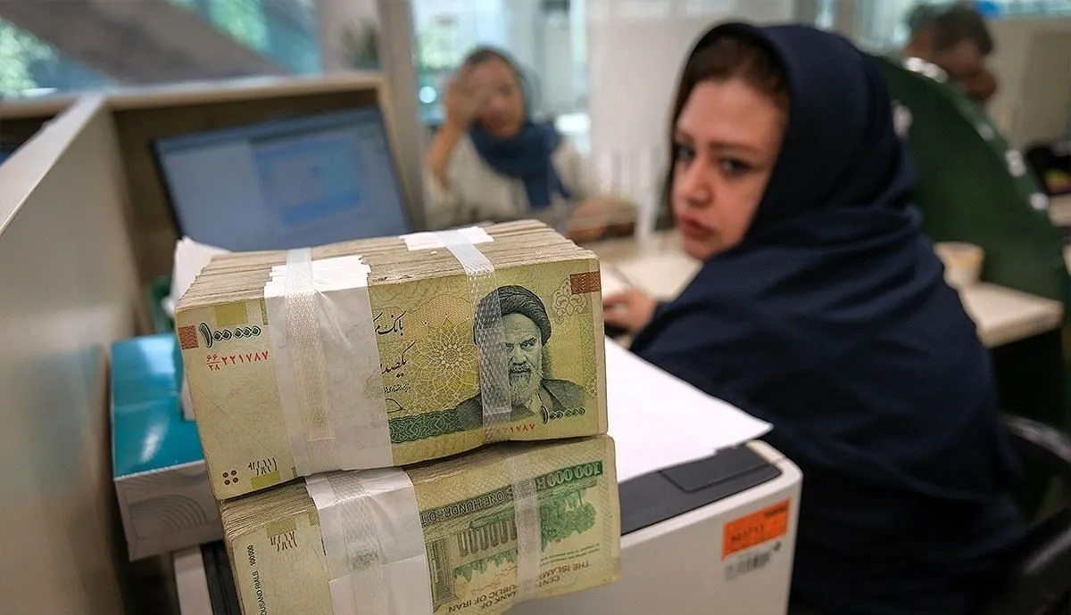 رقابت بانک‌ها برای سود بیشتر به قیمت سقوط اقتصاد