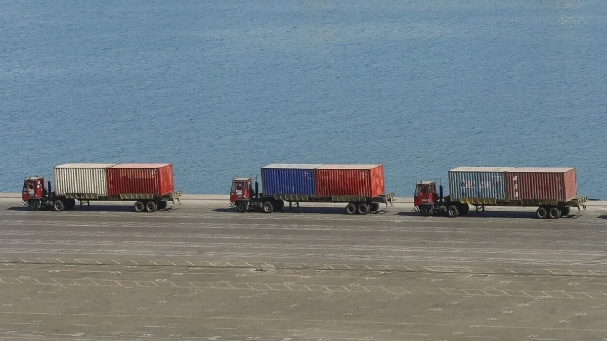 تعیین تکلیف ۴ هزار دستگاه کشنده انباشت شده در مرز‌های کشور