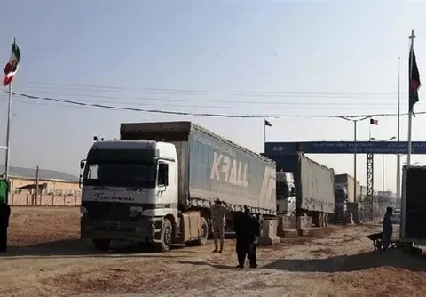 تردد روزانه ۱۵۰۰ کامیون در مرز دوغارون / ۹۵ درصد مبادلات صادراتی است