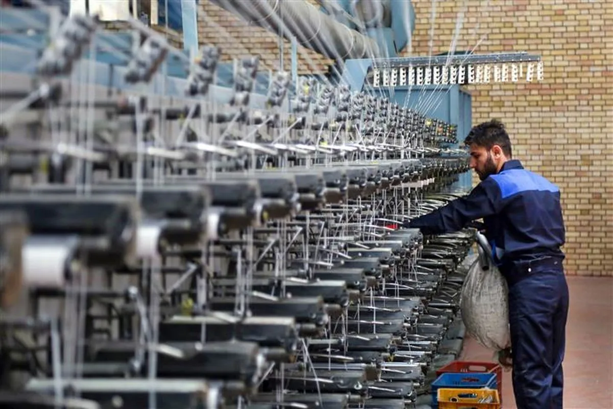 علل و پیامدهای افت شاخص تولید کارگاه‌های بزرگ صنعتی