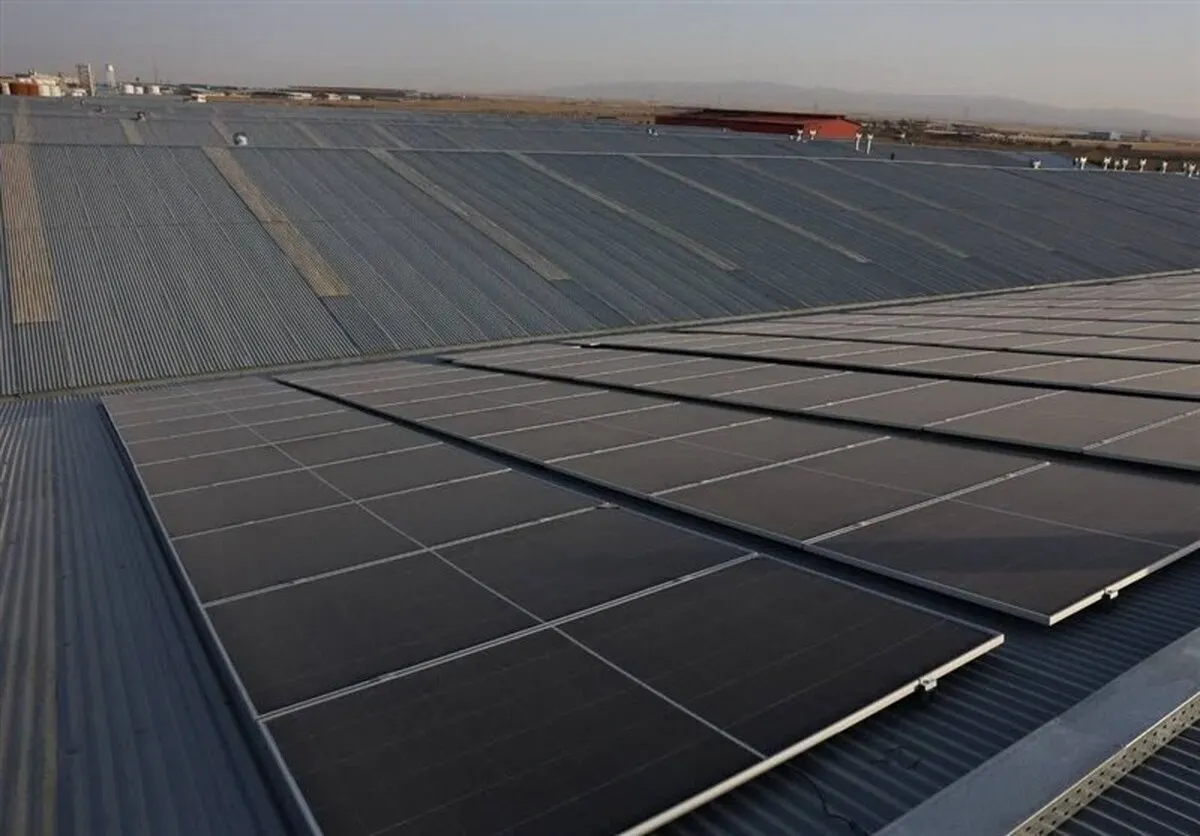 افتتاح ۹ نیروگاه خورشیدی به ظرفیت ۱۰۰ مگاوات توسط رئیس‌جمهور