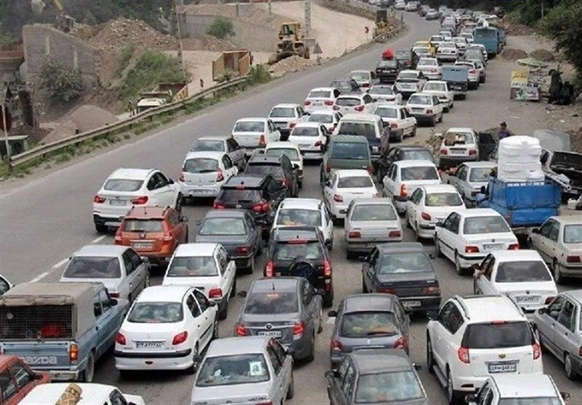 جاده چالوس یکطرفه شد/ ترافیک سنگین در خروجی‌های تهران