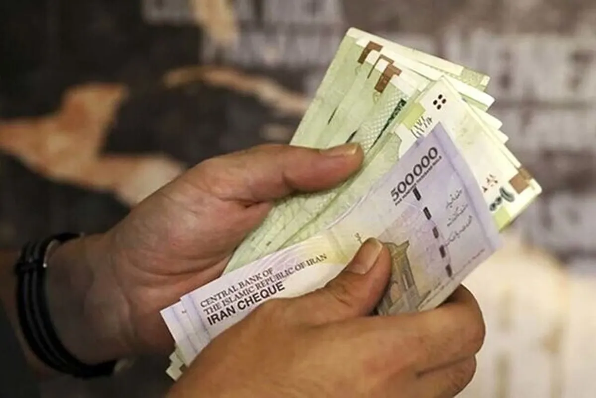 خیال مردم از پرداخت حقوق راحت باشد