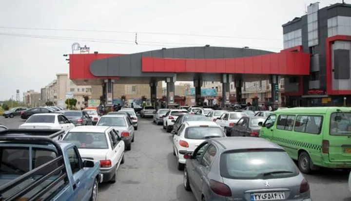 تا چند روز آینده مشکل صف‌های سوخت بندرعباس حل می‌شود