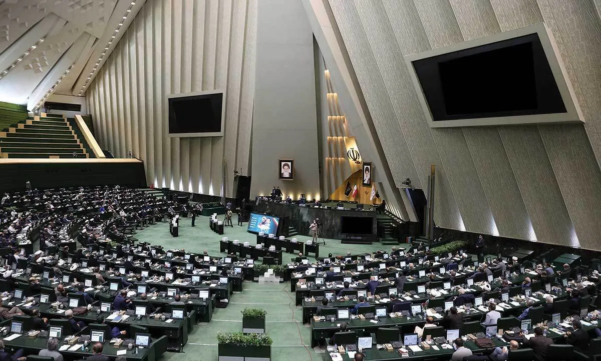 پایش لایحه بودجه‌ ۱۴۰۵؛ هشدارِ وابستگی صندوق‌های بازنشستگی