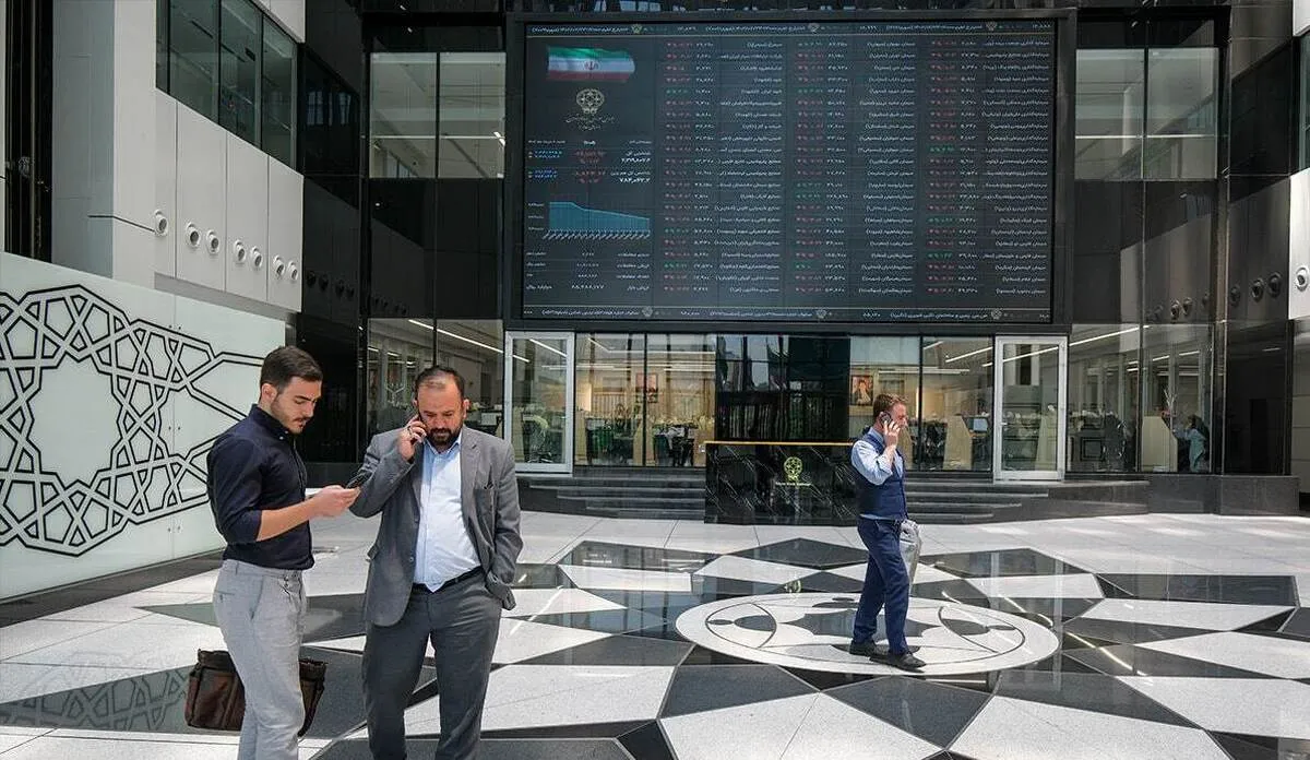 خیز دوباره شاخص بورس برای فتح قله ۳ میلیون واحد