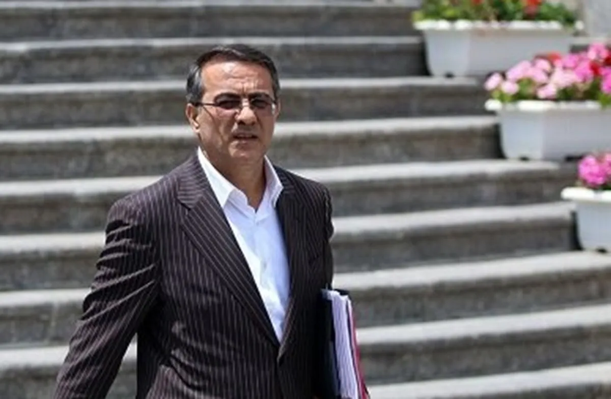 ادارات ارائه‌دهنده خدمات به مردم تعطیل نیستند