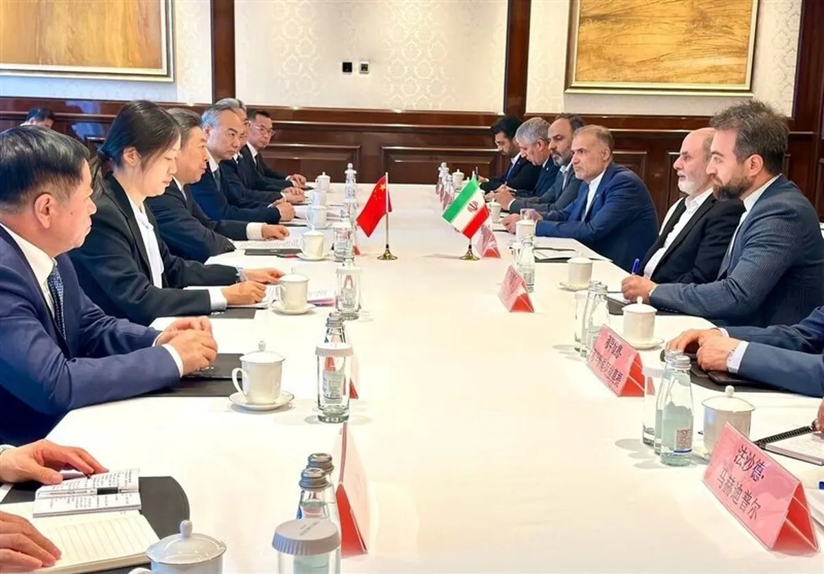 تاکید ایران و چین بر افزایش همکاری‌ها به سطح راهبردی