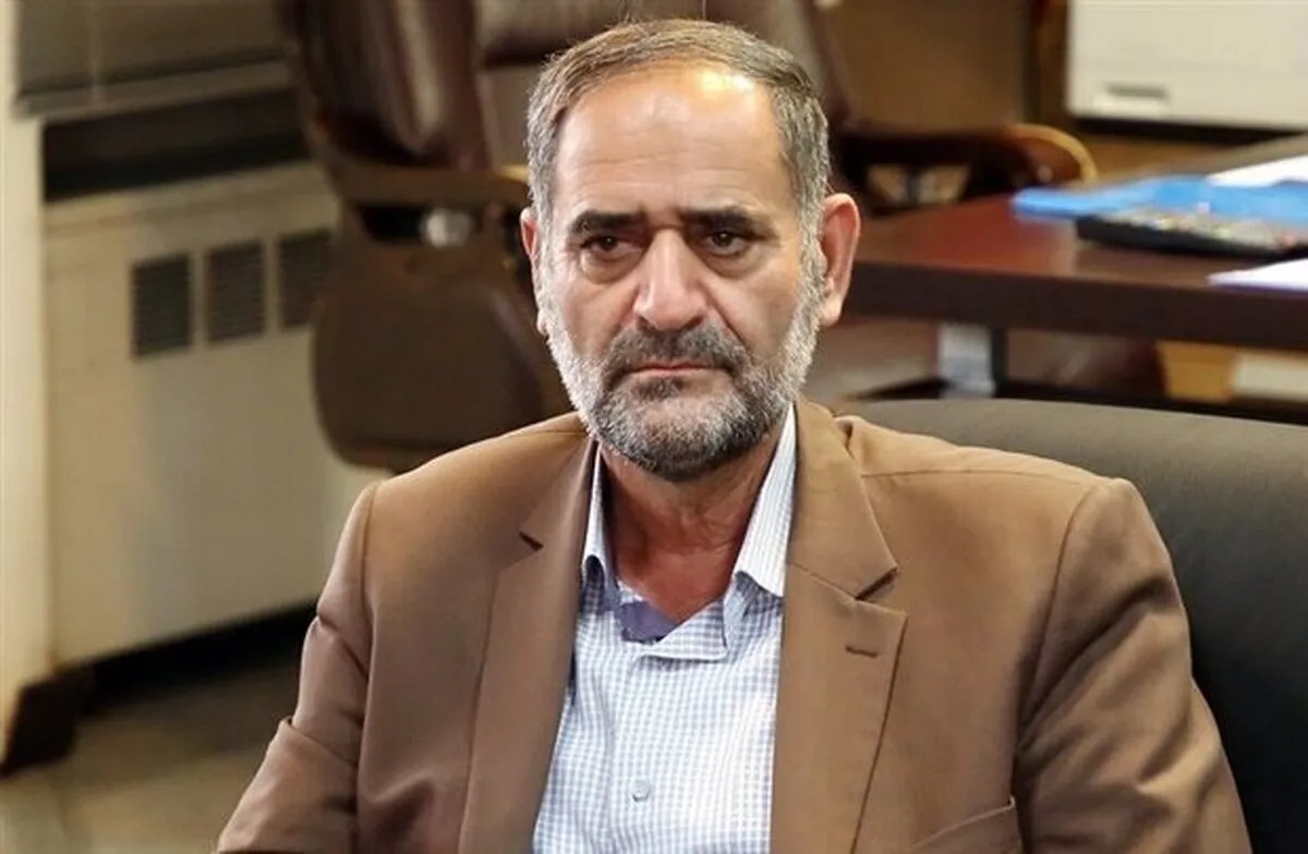 کمیسیون صنایع از واگذاری باقیمانده سهام ایران خودرو و سایپا حمایت می کند