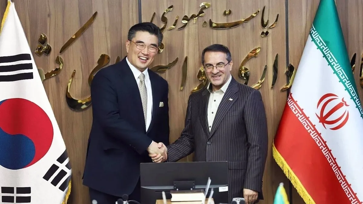 تأکید معاون رئیس‌جمهور بر همکاری با کره جنوبی در حوزه هوشمندسازی دولت