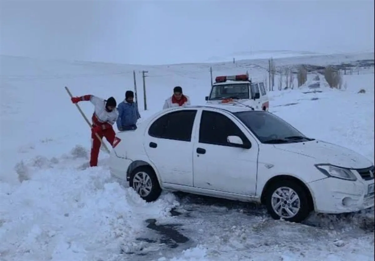 بارش برف در جاده‌های ۴ استان/تردد روان در جاده‌های شمال