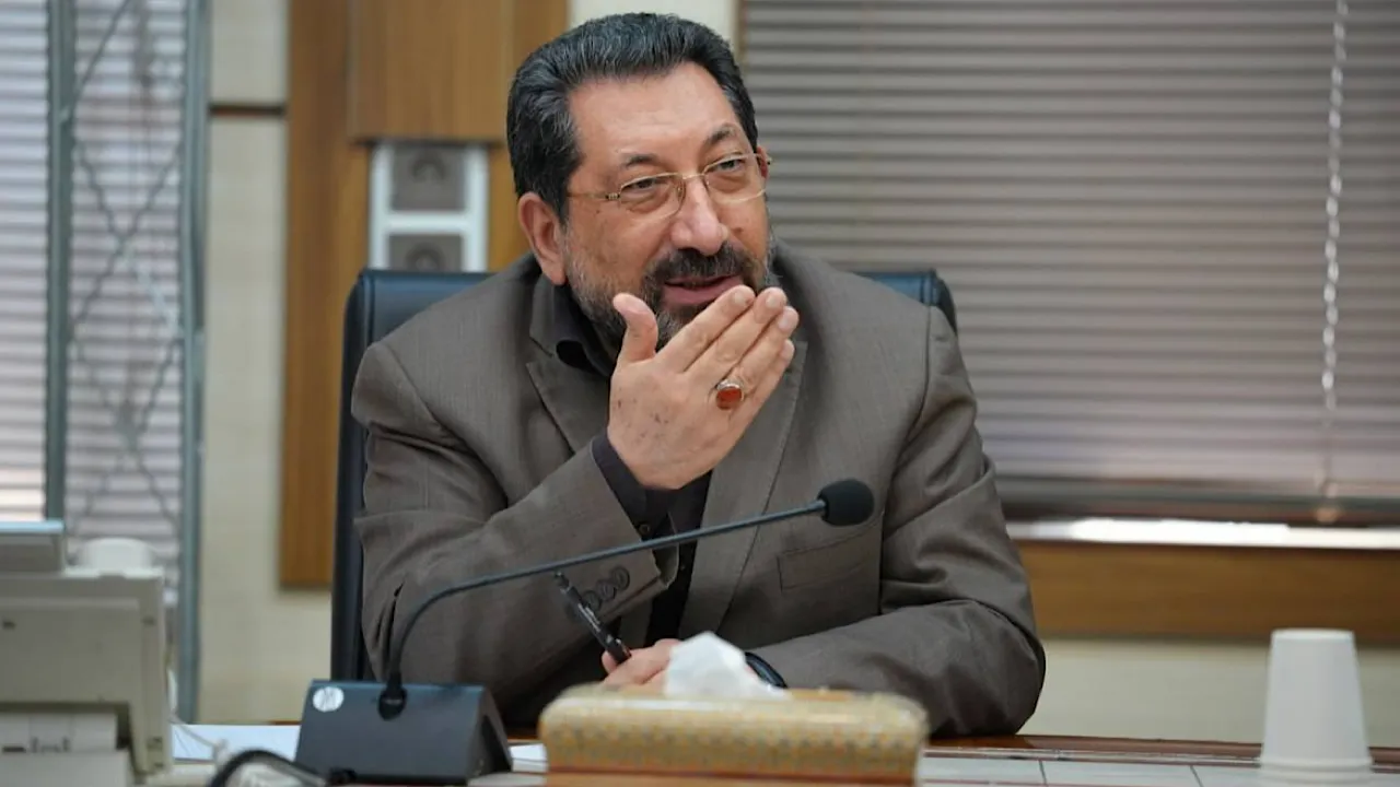 وزیر صمت: با تلاش مجموعه‌های صنفی، کمبودی در بازار احساس نمی‌شود