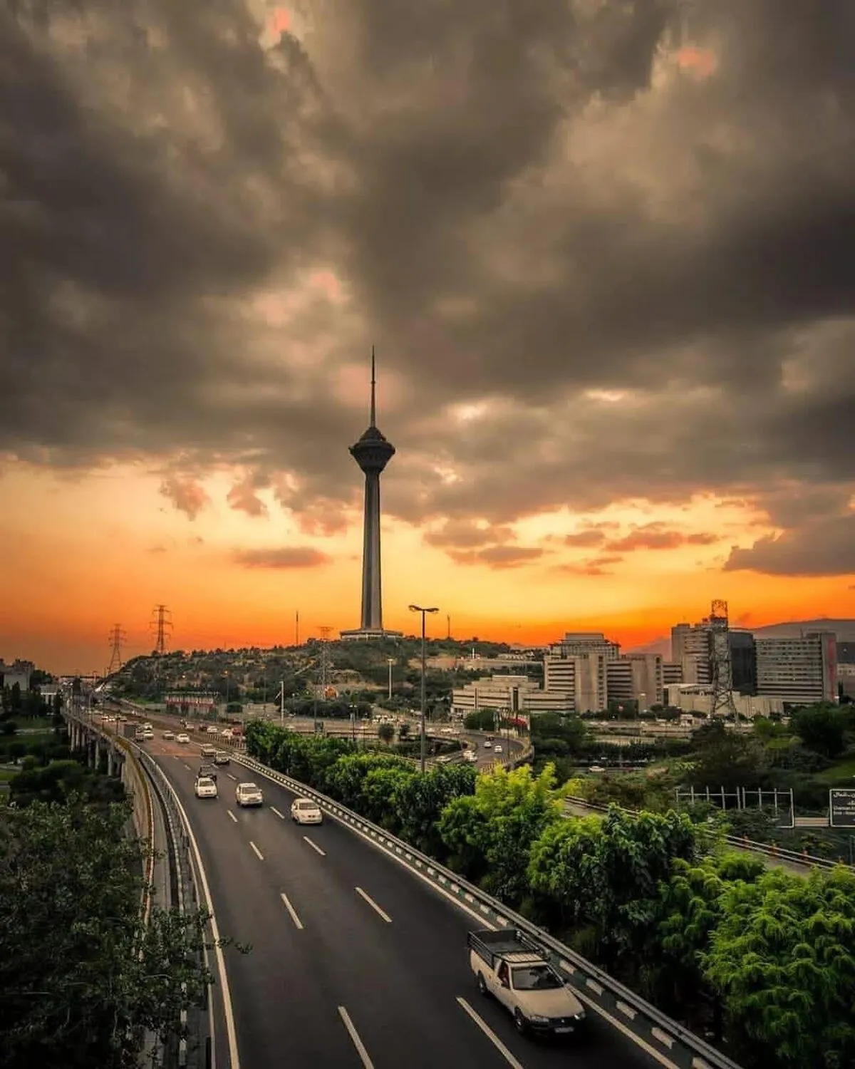 بررسی وضعیت بازار مسکن امیرآباد تهران