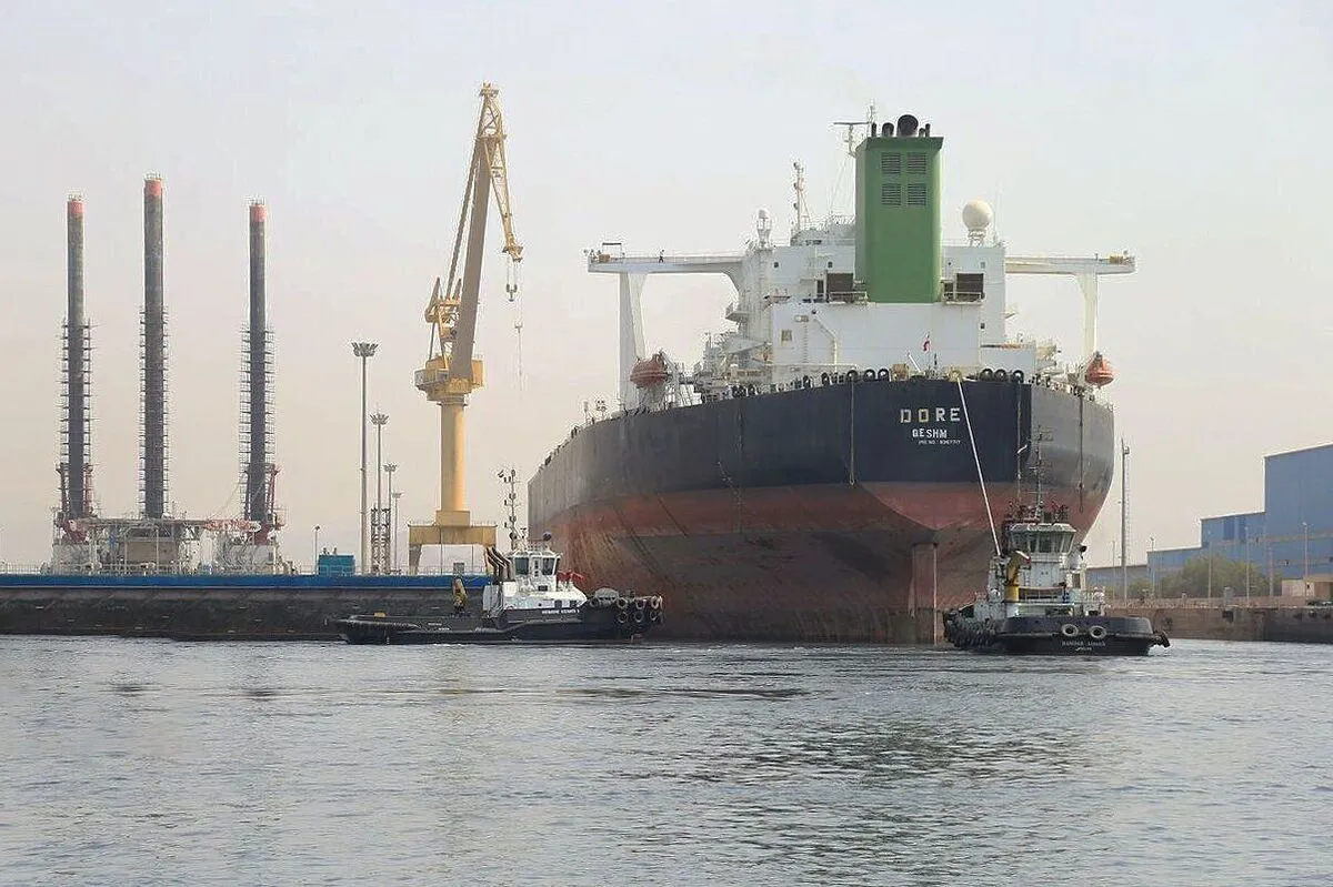 صادرات نفت ایران بدون وقفه ادامه دارد