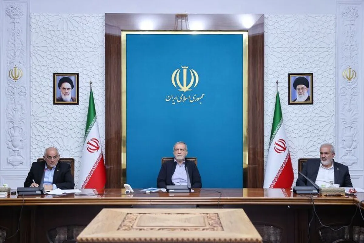 پزشکیان: پروژه‌های تولید برق به هیچ وجه معطل نماند