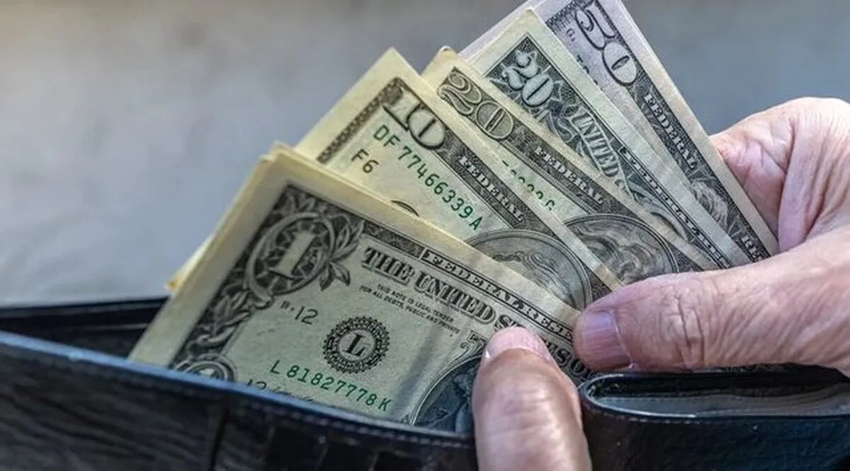 کاهش قیمت رسمی دلار