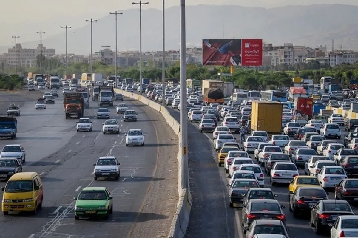 آخرین وضعیت تردد در جاده ها/ ترافیک سنگین در آزادراه قزوین- کرج- تهران