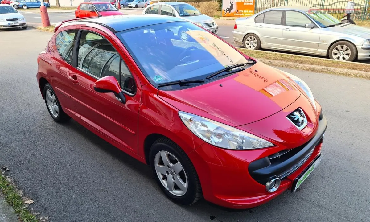 تفاوت قیمت ۲۰۷ سقف شیشه‌ای کارخانه و بازار