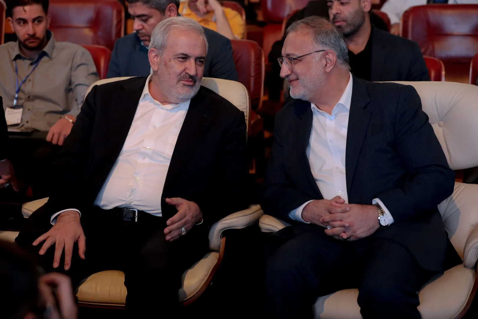 سومین کنفرانس انرژی در محل مرکز همایش های برج میلاد با حضور وزیر نیرو، معاونین وزارت نفت، شهردار تهران و برخی نمایندگان مجلس و مسئولین کشوری برگزار شد.