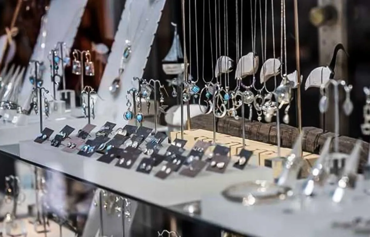 قیمت نقره ۶ هزار تومان ارزان شد