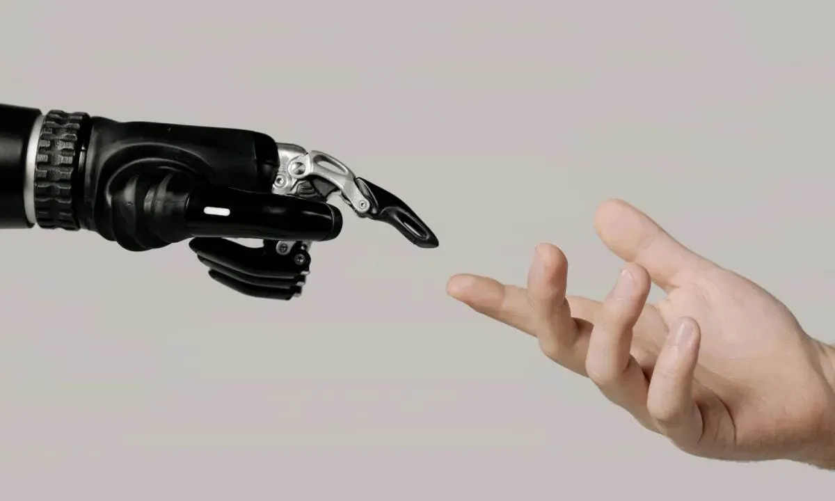 آغاز عصر ربات‌های انسان‌نما؛ فاکسکان و سامسونگ پیشتاز هستند