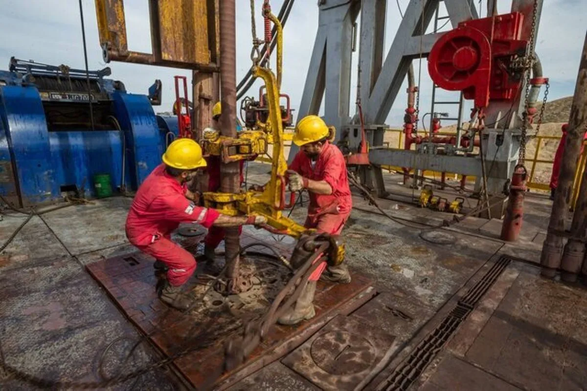 ۸ حلقه چاه نفت و گاز در فروردین امسال حفاری و تکمیل شد
