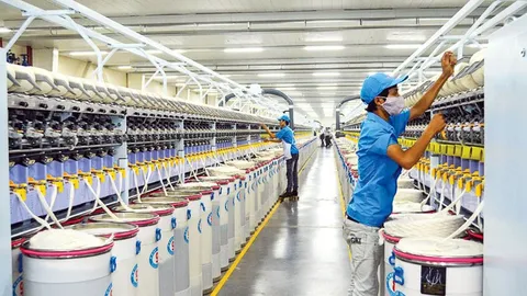 قاچاق کالا و نوسانات ارزی چالش این روزهای صنعت نساجی