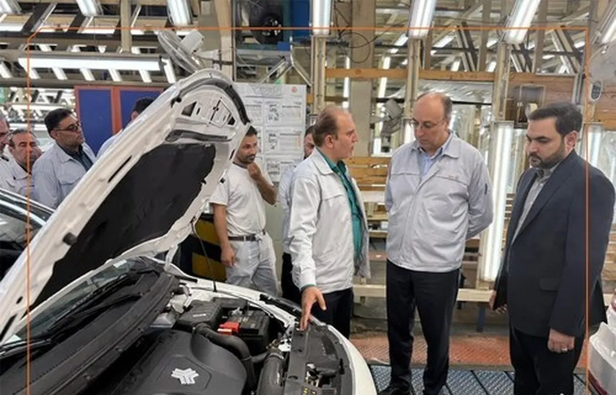 بازدید مدیرعامل گروه خودروسازی سایپا از خطوط تولید و تکمیل کاری