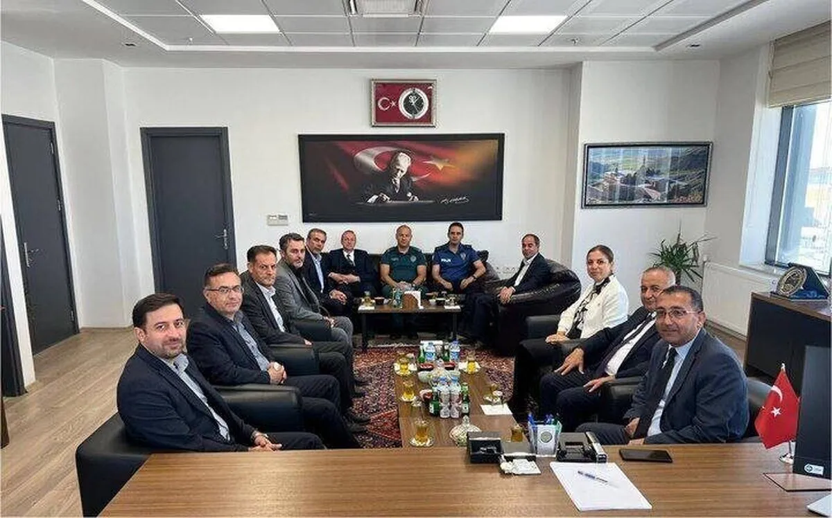 نشست مرزی مدیران گمرک بازرگان ایران و گوربلاغ ترکیه برگزار شد