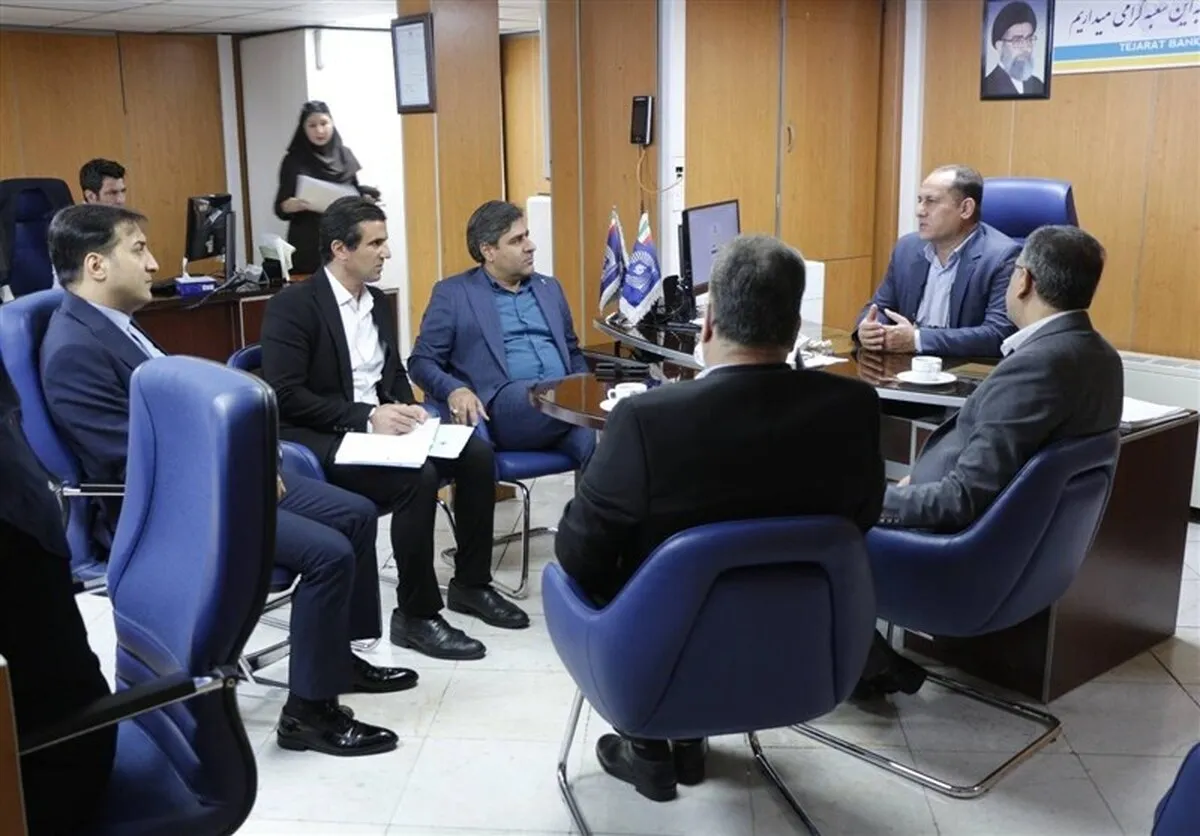 بازدید سرزده مدیران بانک مرکزی از شعب بانک‌های تهران