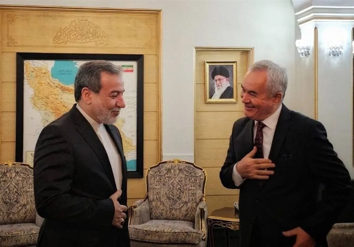 عراقچی عازم تاجیکستان شد