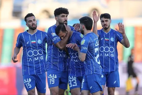 قراردادهای جنجالی در باشگاه استقلال