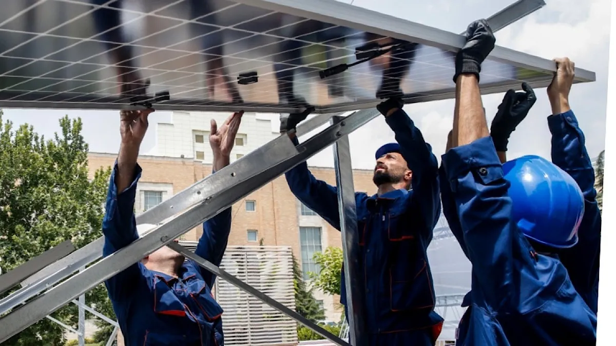 آغاز ارائه تسهیلات بانکی برای احداث نیروگاه تجدیدپذیر خانگی