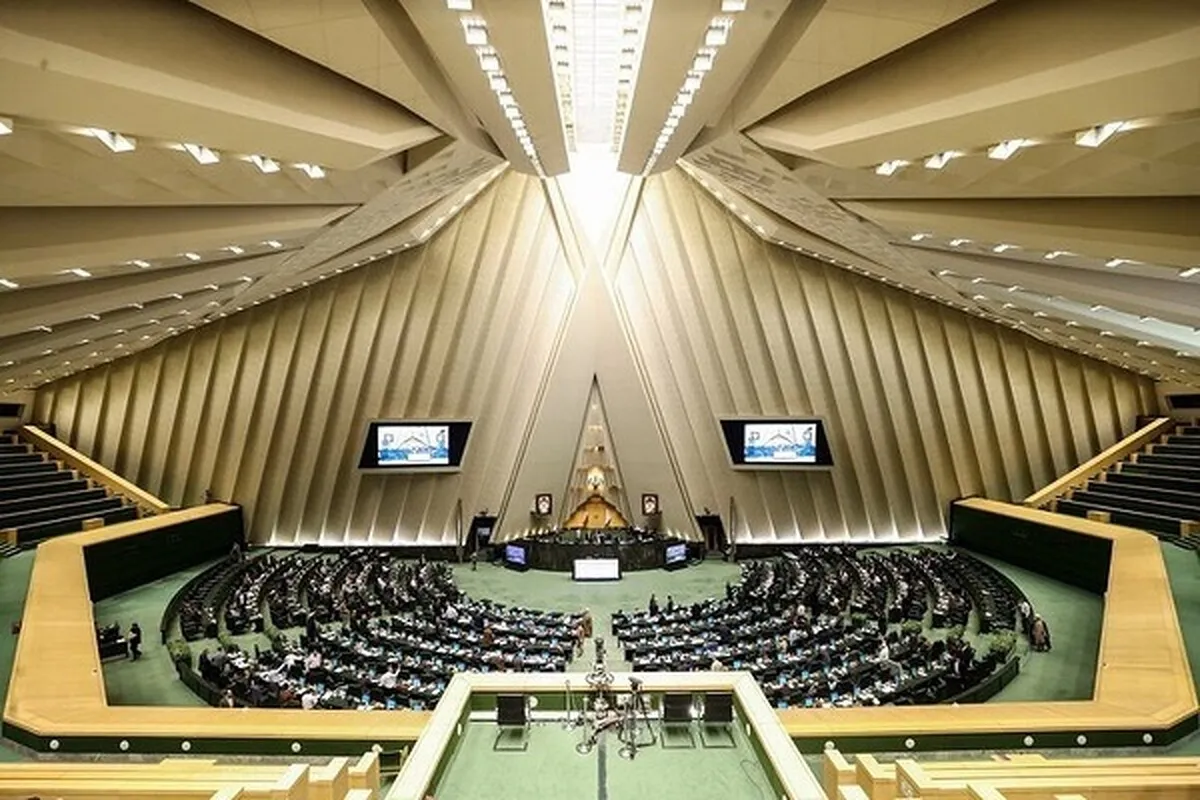 مجلس به پیشنهاد تبدیل سازمان هوش مصنوعی به «ستاد» رای نداد