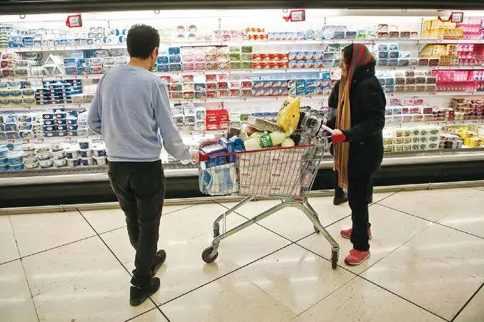 همه اقلام اساسی به وفور در دسترس است؛ عرضه ماکارونی به زودی بهبود می‌یابد