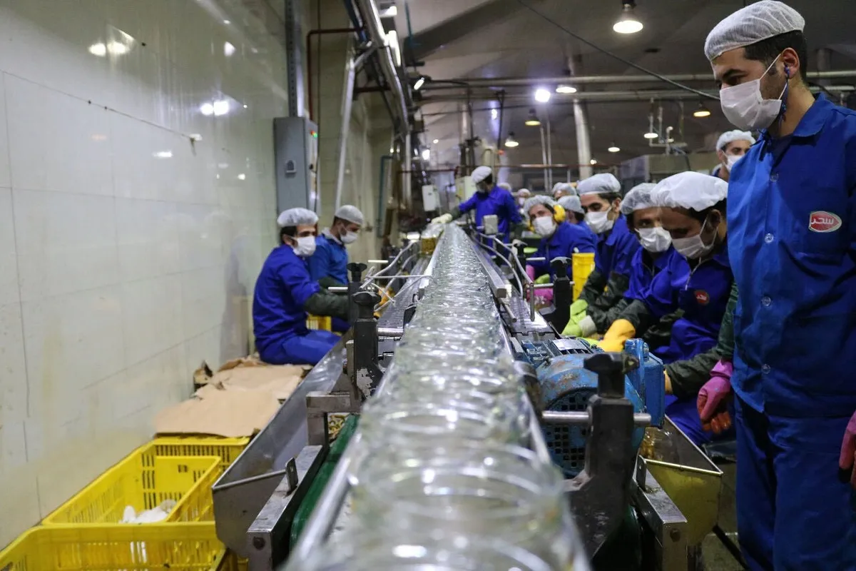 چالش‌های صادرکنندگان در بازاریابی و توسعه تجارت خارجی/ موانع ارزی رفع شود