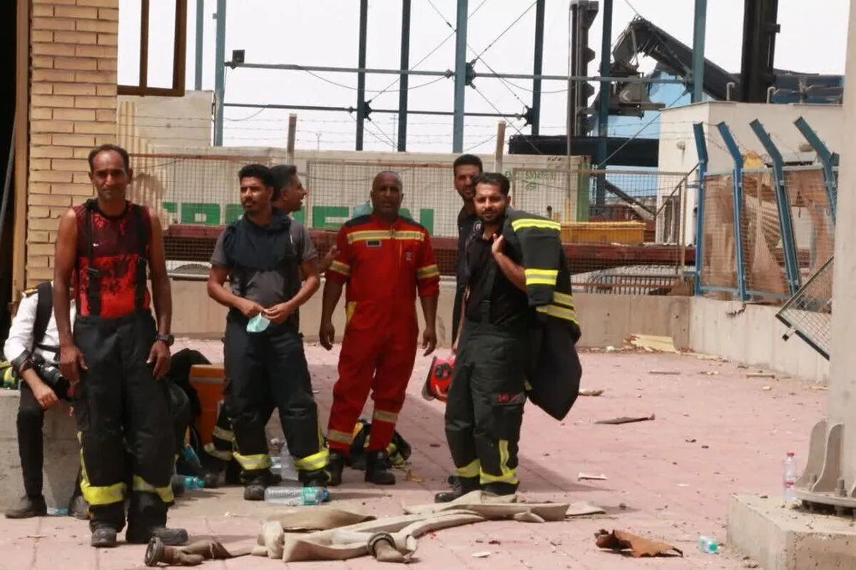 اعزام تیم‌های کارشناسی و اچ‌اس‌ایی وزارت نفت از نخستین دقایق حادثه اسکله شهید رجایی