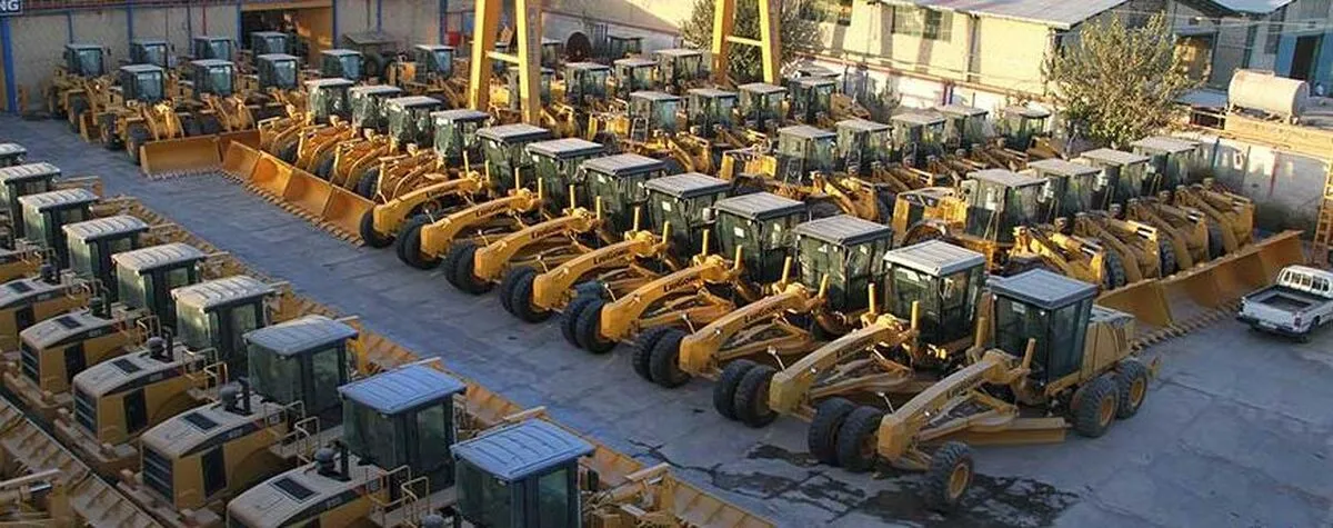 رسوب ۹۰ ماشین‌ راهسازی در گمرک بوشهر/ پارسال ۲۵ بار رویه‌های اقتصادی بی‌اطلاع تجار تغییر کرد