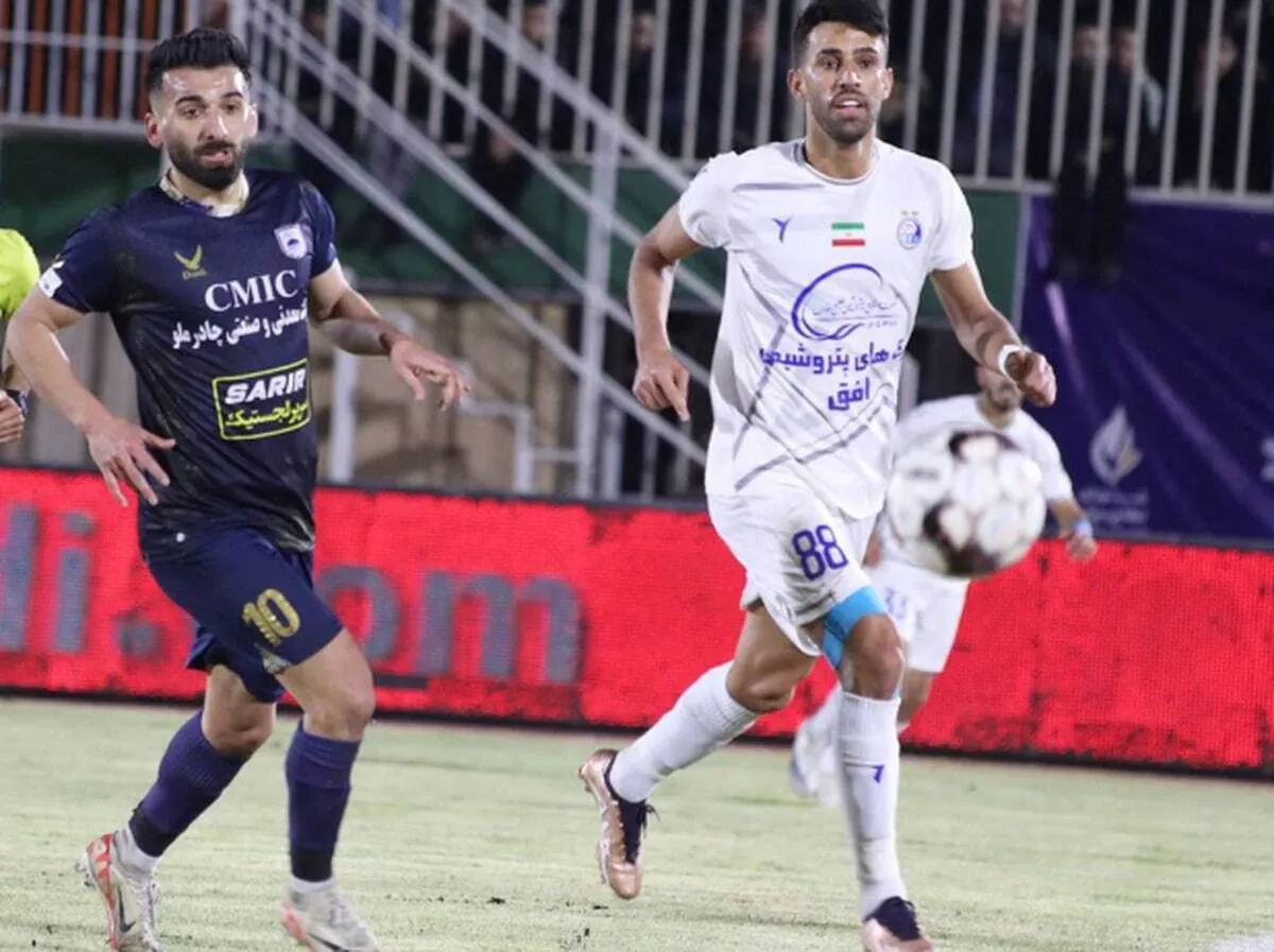 بازگشت ستاره استقلال برای بازی با تراکتور