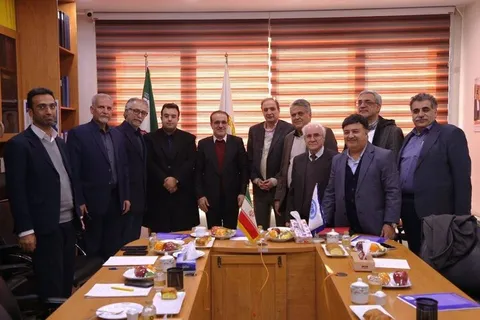 رئیس زاده: بیمه‌ها باید قیمت واقعی ویزیت پزشکان را بپردازند