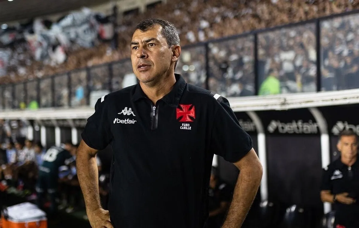 هشدار سرمربی سرشناس به استقلال: این آقا شما را از آسیا محروم می‌کند!